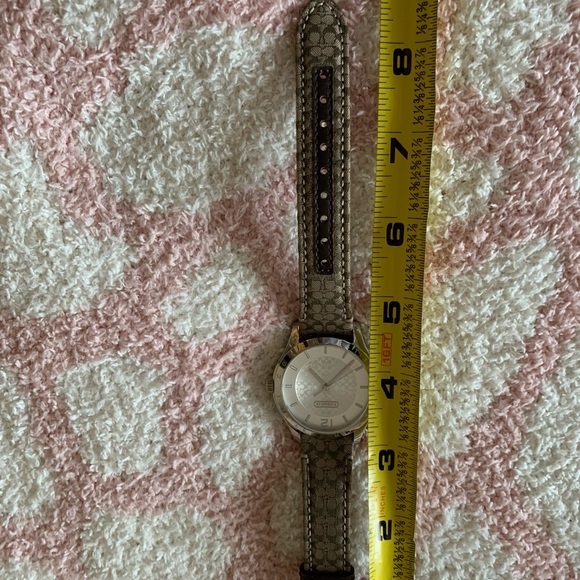 Coach Watch Women Gold Tone Round Logo Dial Date Leather - Picture 7 of 12